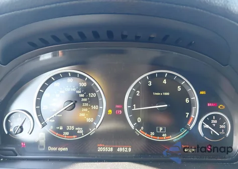 2011 BMW 740Li from USA, damaged, VIN WBAKB4C54BC574990